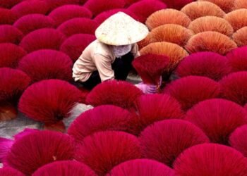 hanoi incense village